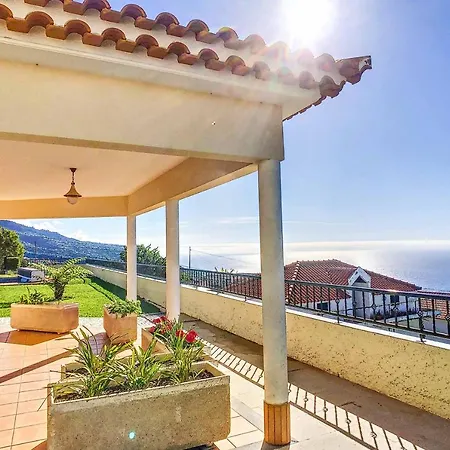 Baradaye Estreito Da Calheta